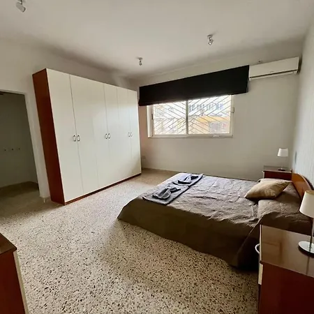 Seaview 3 Bedroom In * Sliema