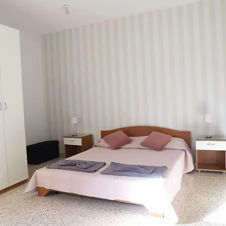 Seaview 3 Bedroom In Appartamento