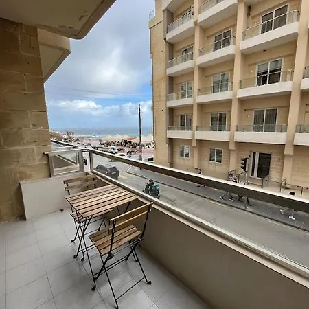 아파트 Seaview 3 Bedroom In