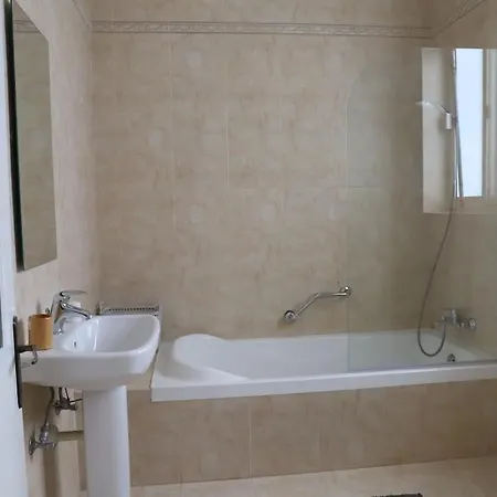 Seaview 3 Bedroom In 아파트 *