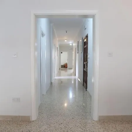 Апартаменты Seaview 3 Bedroom In Слима